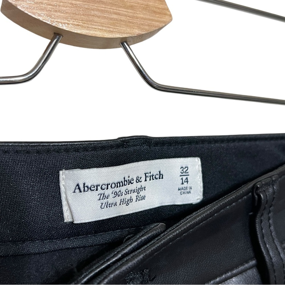 Abercrombie and Fitch Women's Faux Leather Leggings Black Size 14 - Picture 3 of 8